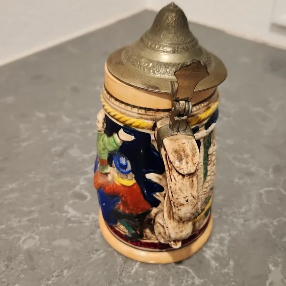 Vintage Ceramic Beer Stein with Lid - Picture 4 of 4